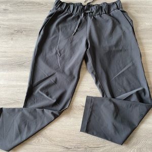 Lululemon on the fly pant woven